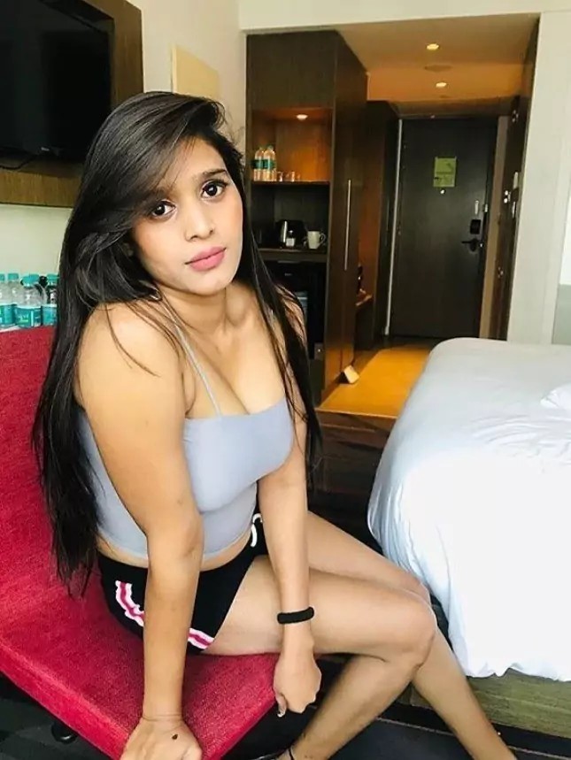 कॉल गर्ल्स सर्विस  मॉशिनरूट